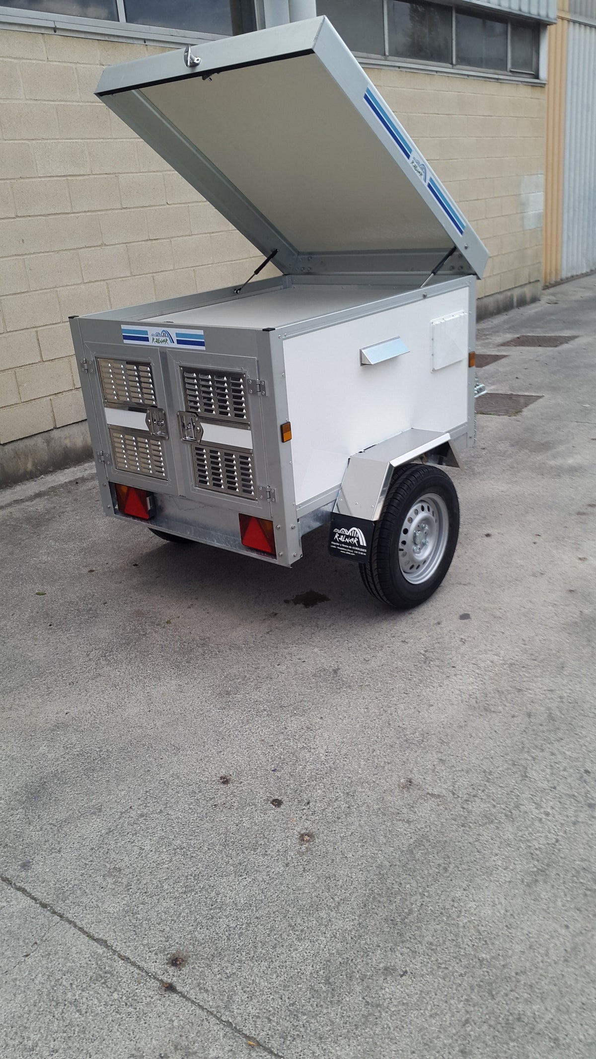 REMOLQUE TÉRMICO PARA PERROS TI-13
