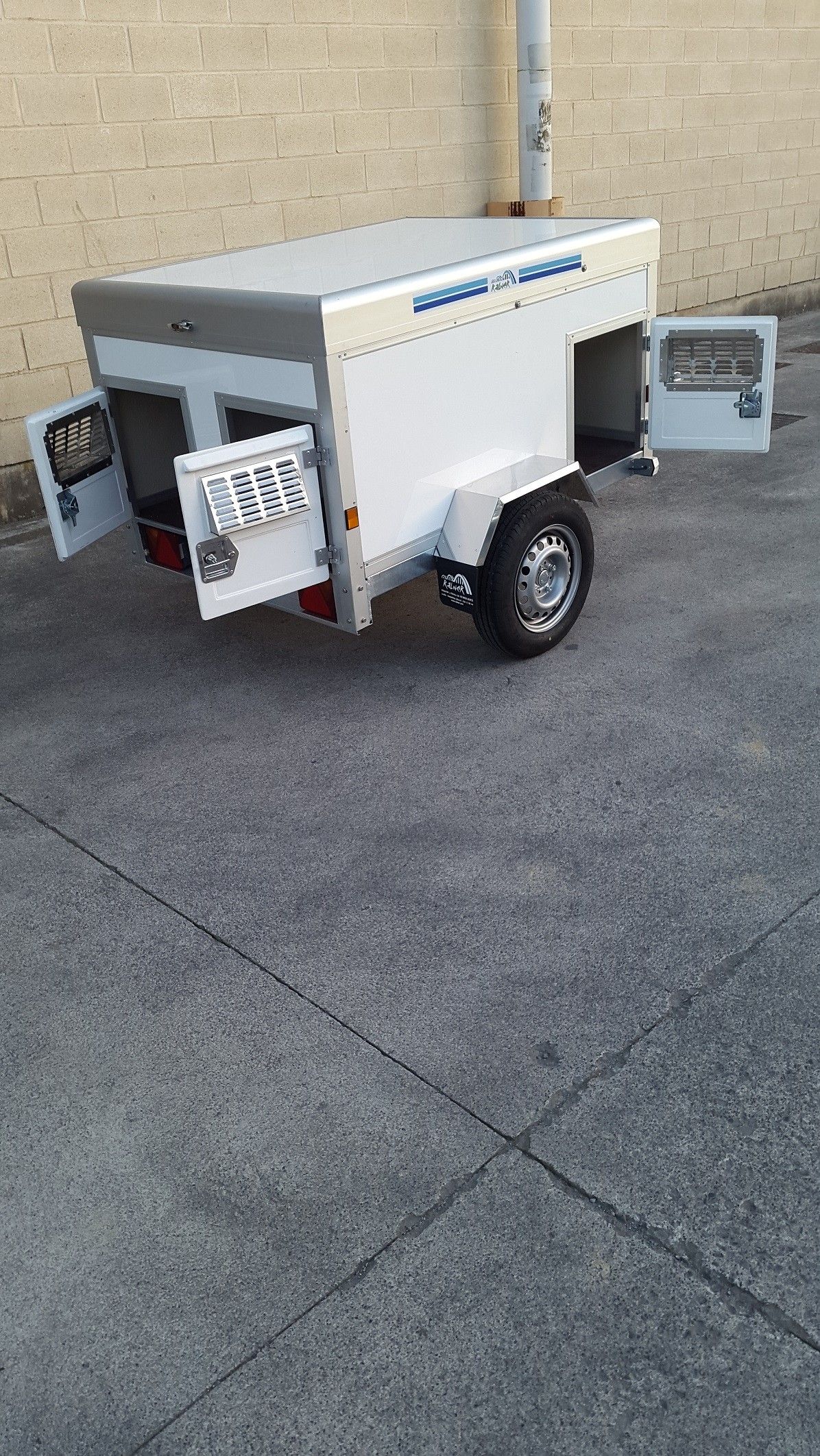 REMOLQUE TÉRMICO PARA PERROS TI-16