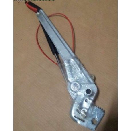 PALANCA DE FRENO PARA ENGANCHE DE INERCIA EN V 2600 KG.