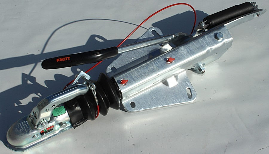 ENGANCHE DE INERCIA EN V PARA 1400KG- KNOTT